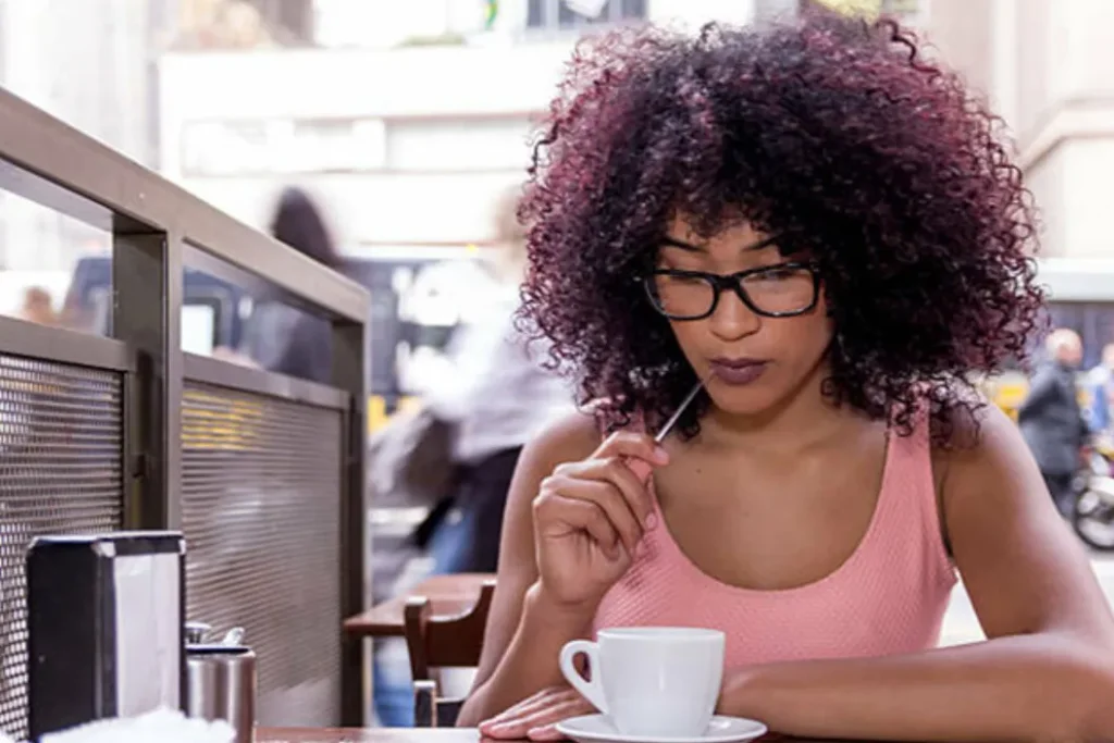 Short-Hair, Big-Curl Energy How Curly Extensions Elevate Bobs, Lobs & Pixie-Inspired Looks